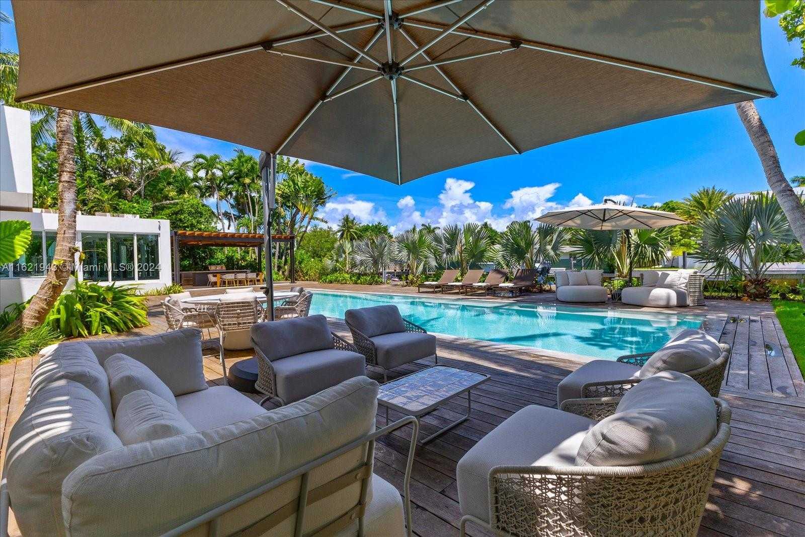 Small Image of 161 CAPE FLORIDA DR, Key Biscayne Number 7