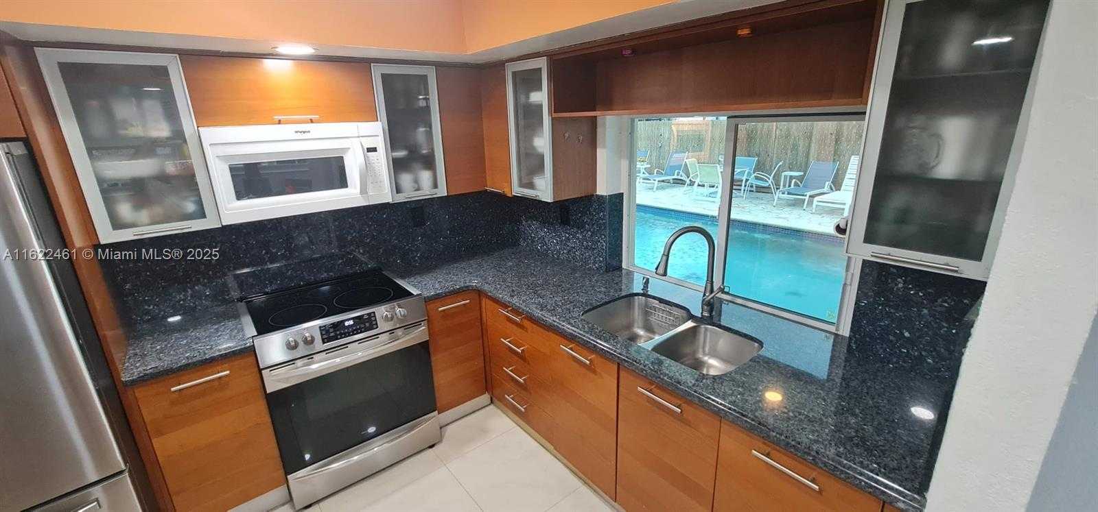 Imagen de Pequeño Objeto