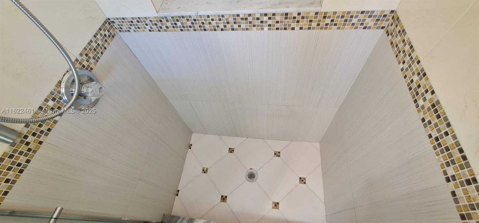 Imagen de Pequeño Objeto