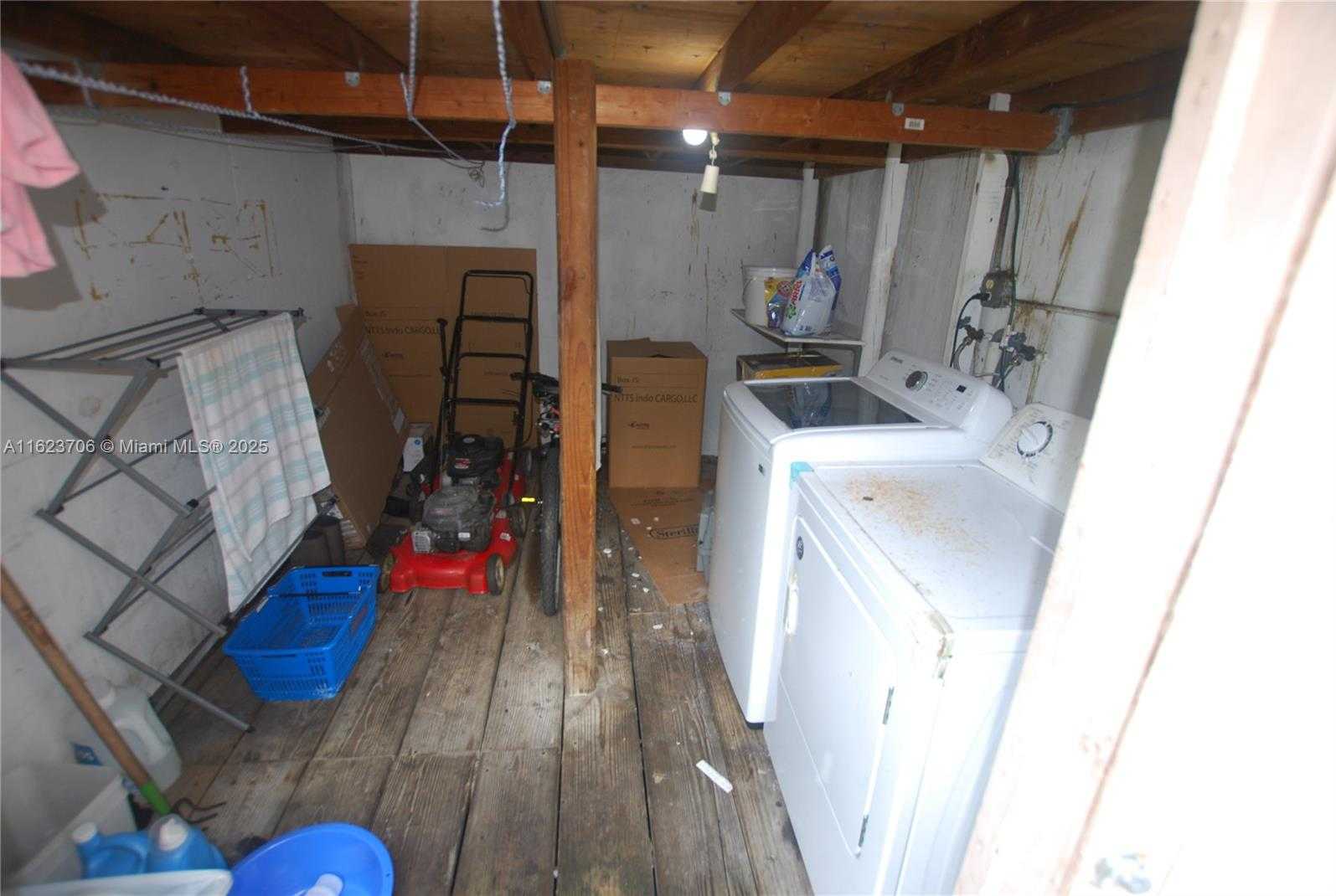 Small Image of 1801 NORTH EAST 176TH ST, North Miami Beach Number 11