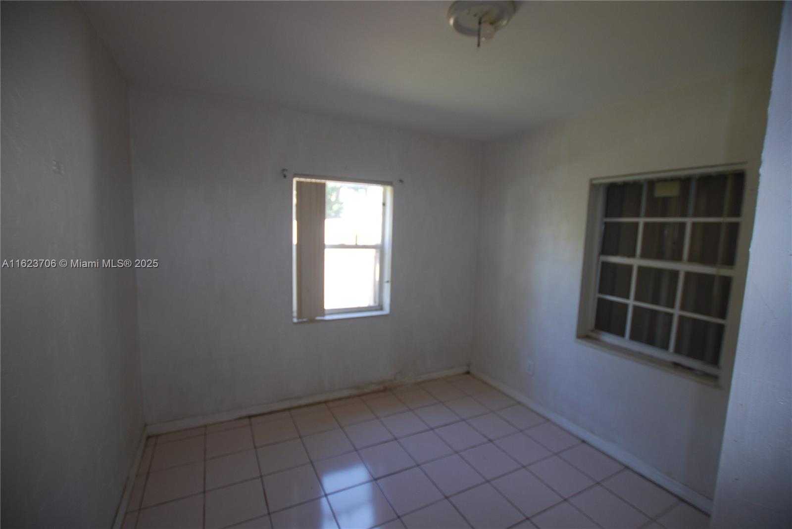 Small Image of 1801 NORTH EAST 176TH ST, North Miami Beach Number 17