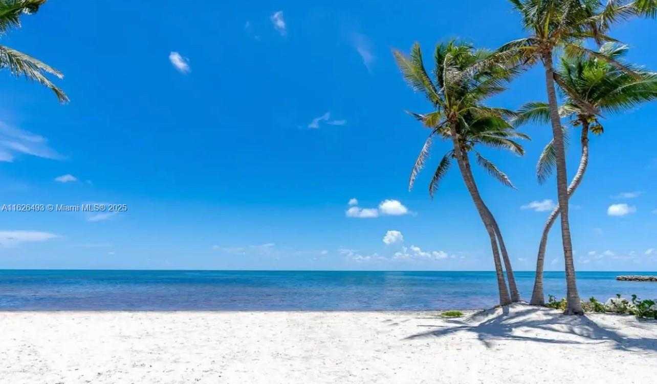 Small Image of 75761 OVERSEAS HWY, Islamorada Number 20