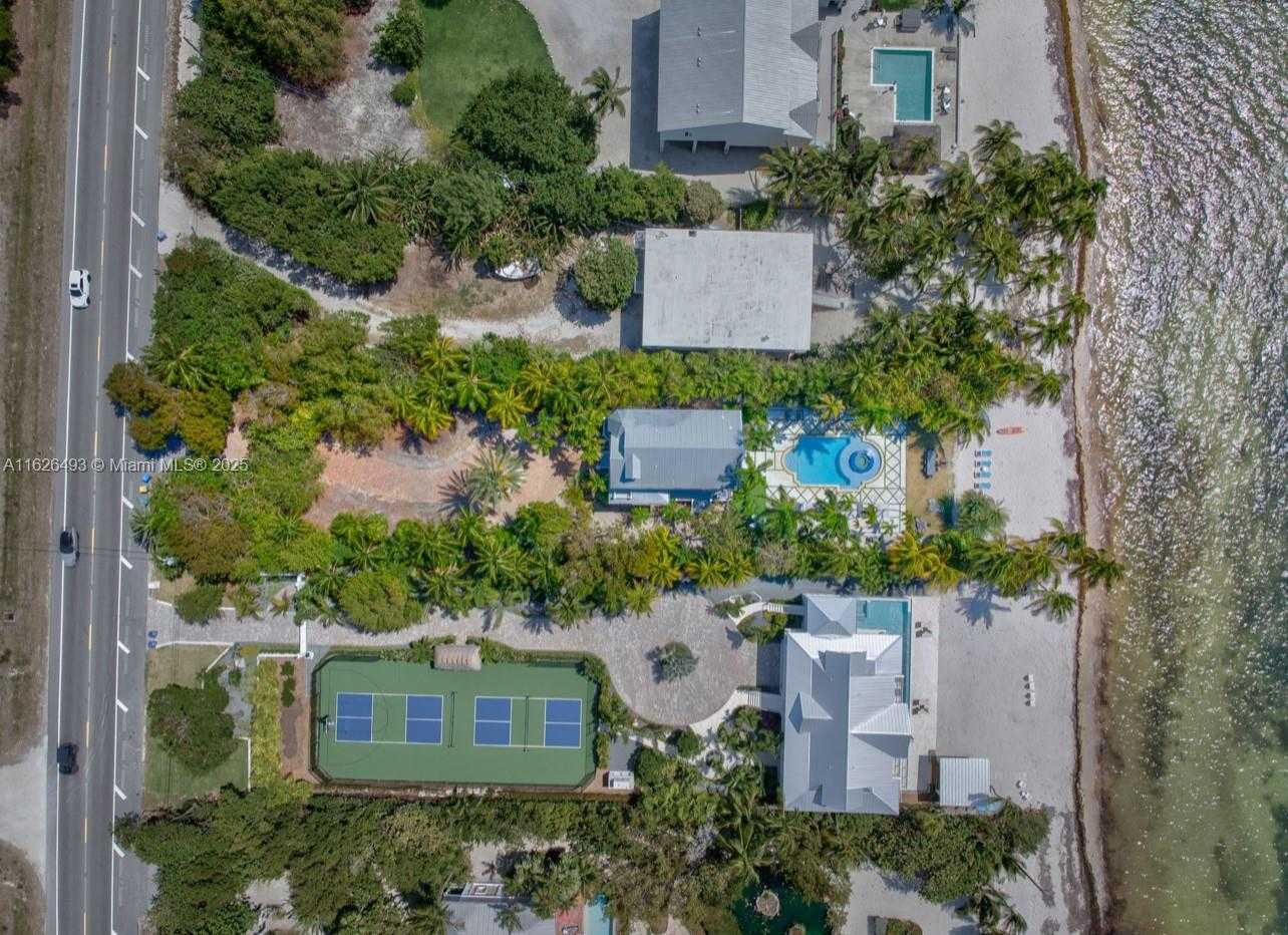 Small Image of 75761 OVERSEAS HWY, Islamorada Number 26