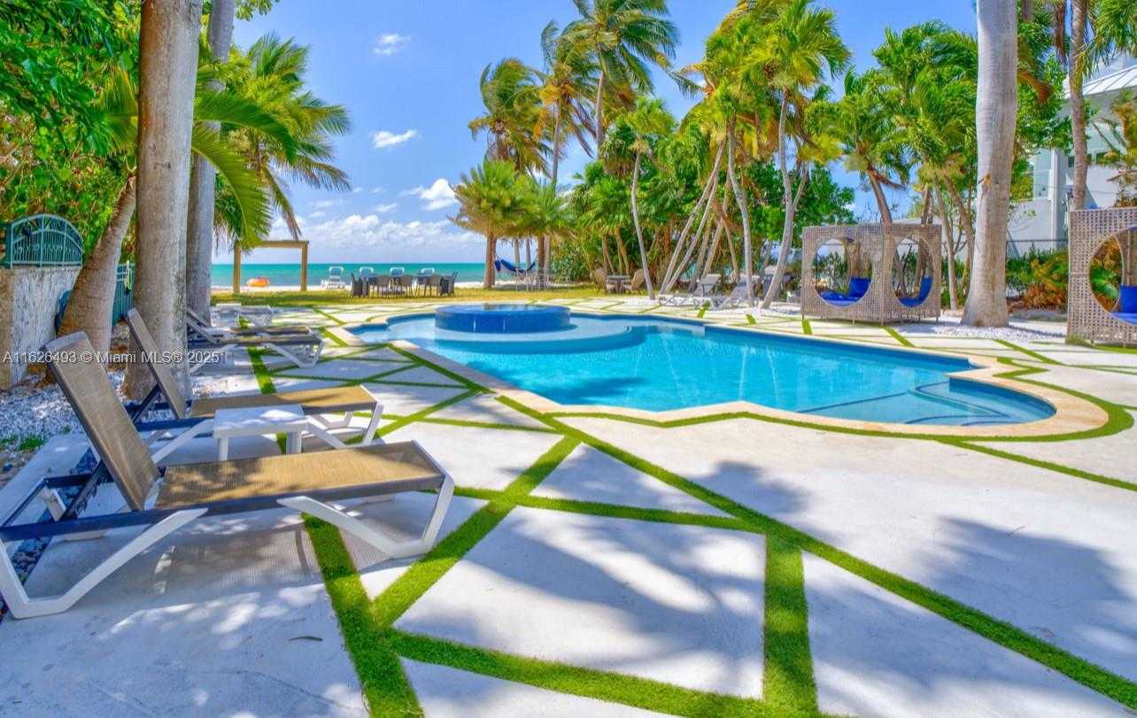 Small Image of 75761 OVERSEAS HWY, Islamorada Number 37