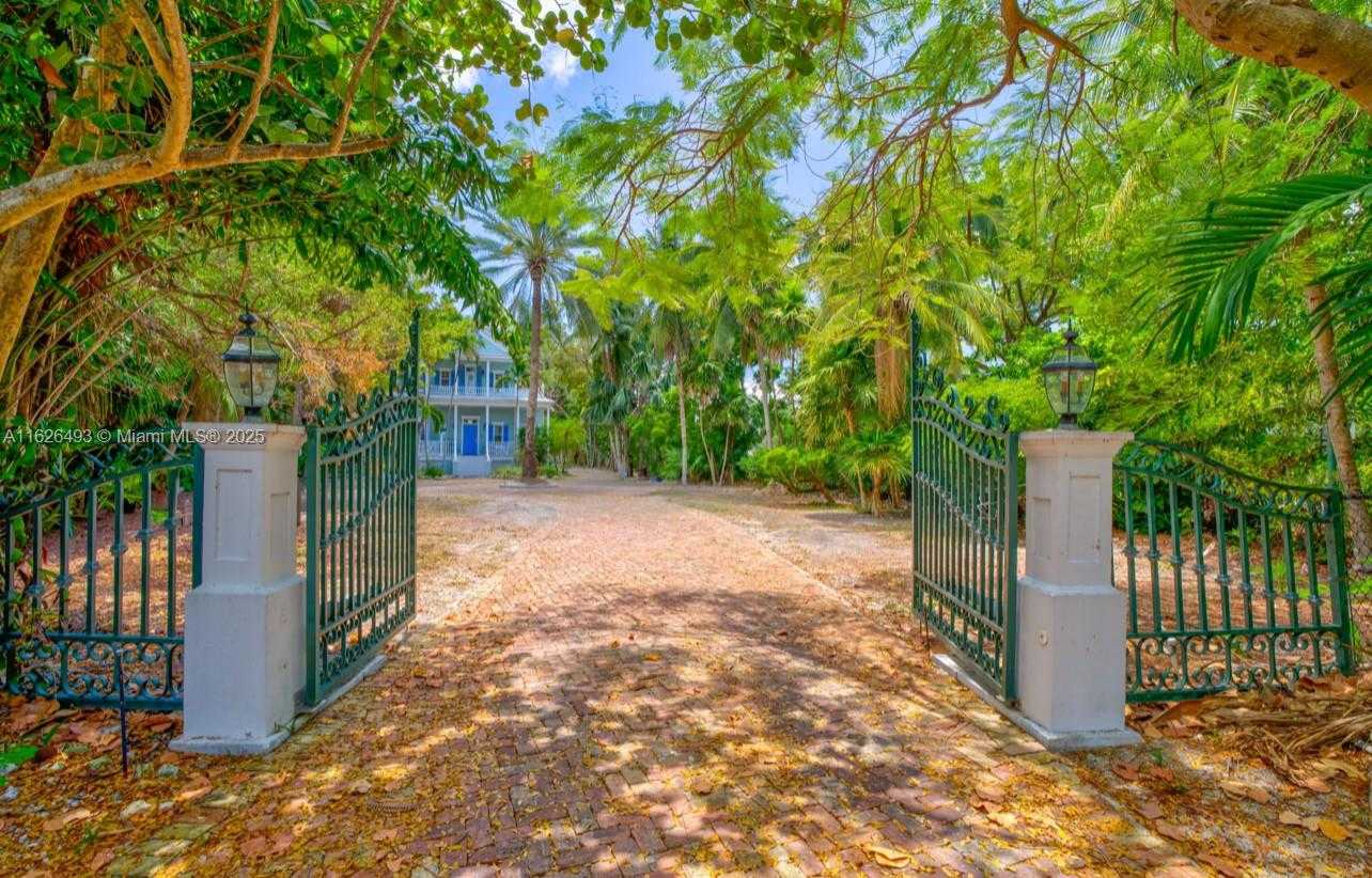 Small Image of 75761 OVERSEAS HWY, Islamorada Number 7