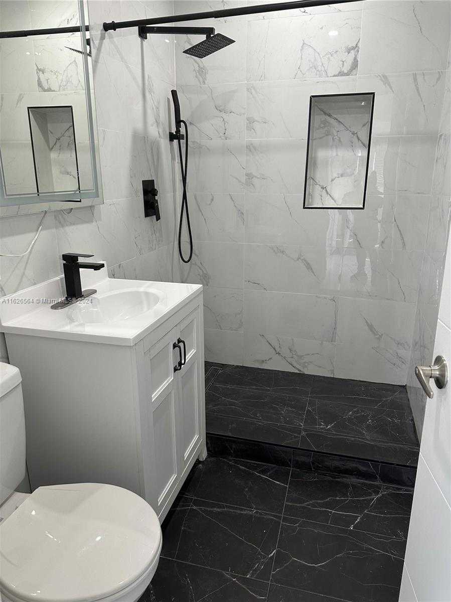 Small Image of 1619 MOFFETT ST, Hollywood Number 21