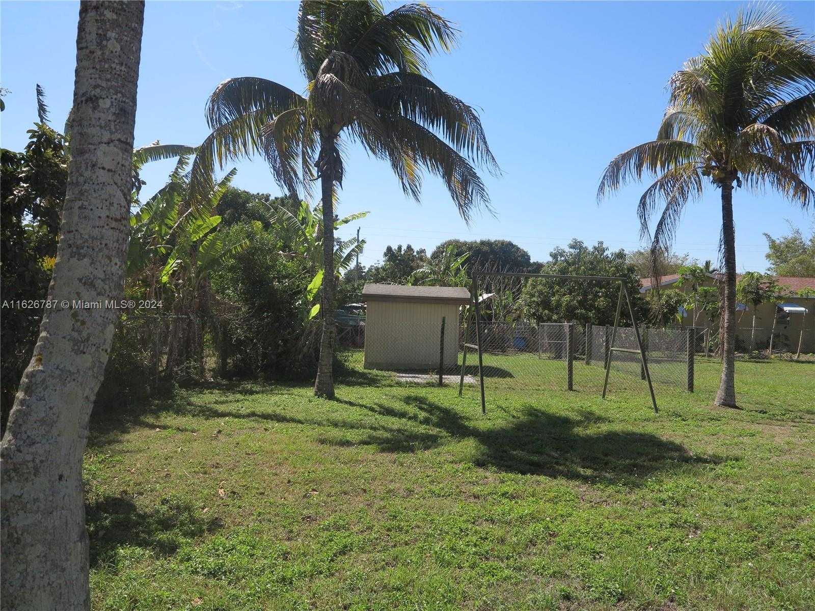 Small Image of 24925 SOUTH WEST 134TH CT, Homestead Number 2