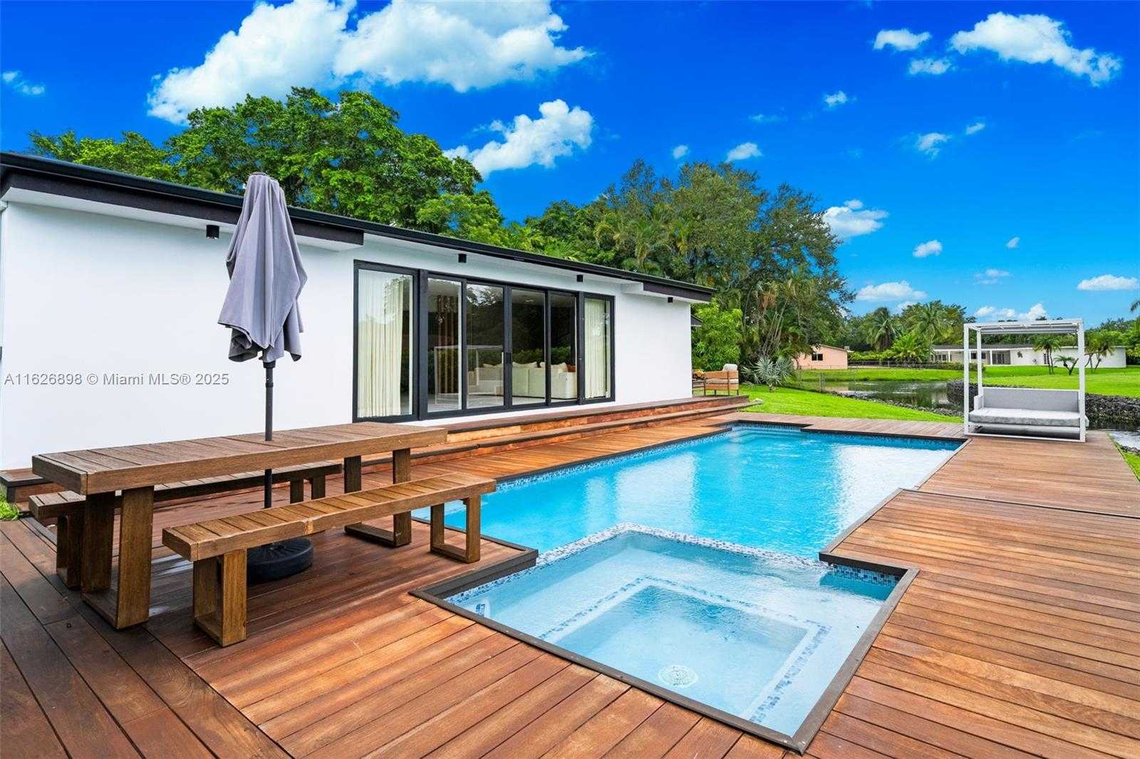 Small Image of 7000 SOUTH WEST 125TH ST, Pinecrest Number 15