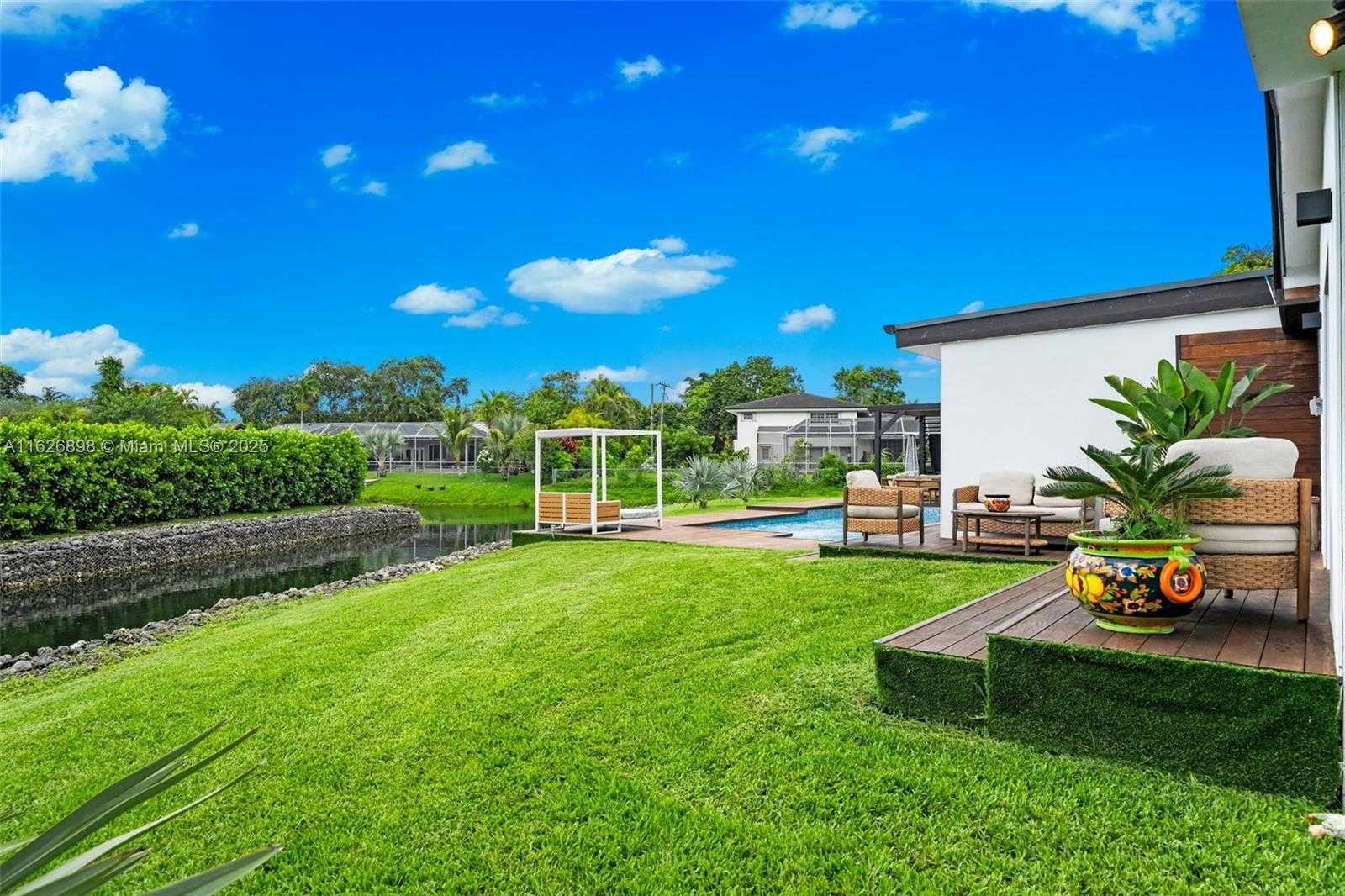 Small Image of 7000 SOUTH WEST 125TH ST, Pinecrest Number 16