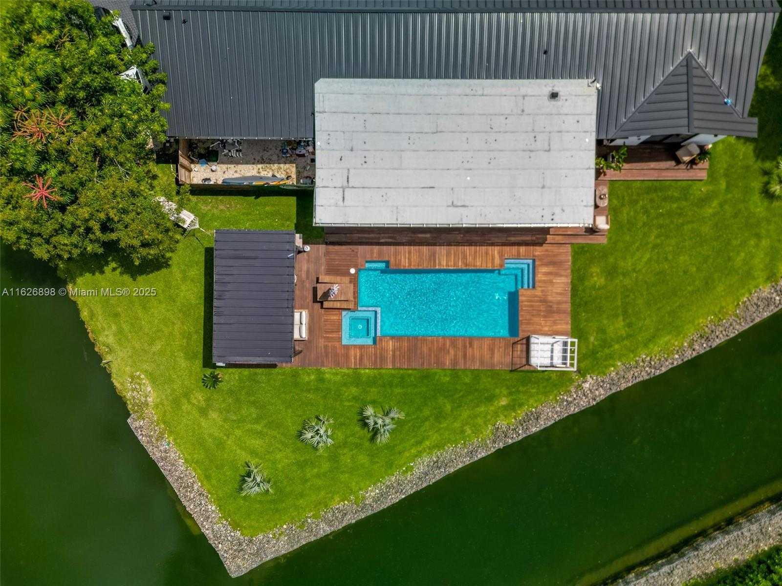 Small Image of 7000 SOUTH WEST 125TH ST, Pinecrest Number 21