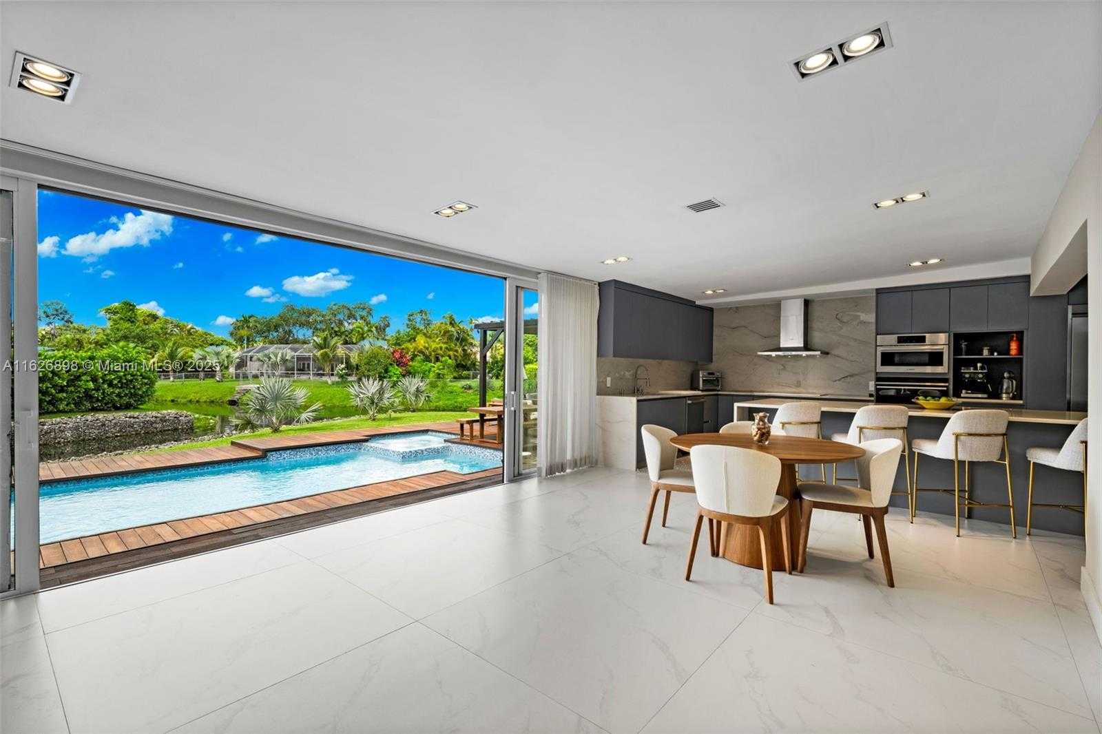 Small Image of 7000 SOUTH WEST 125TH ST, Pinecrest Number 25