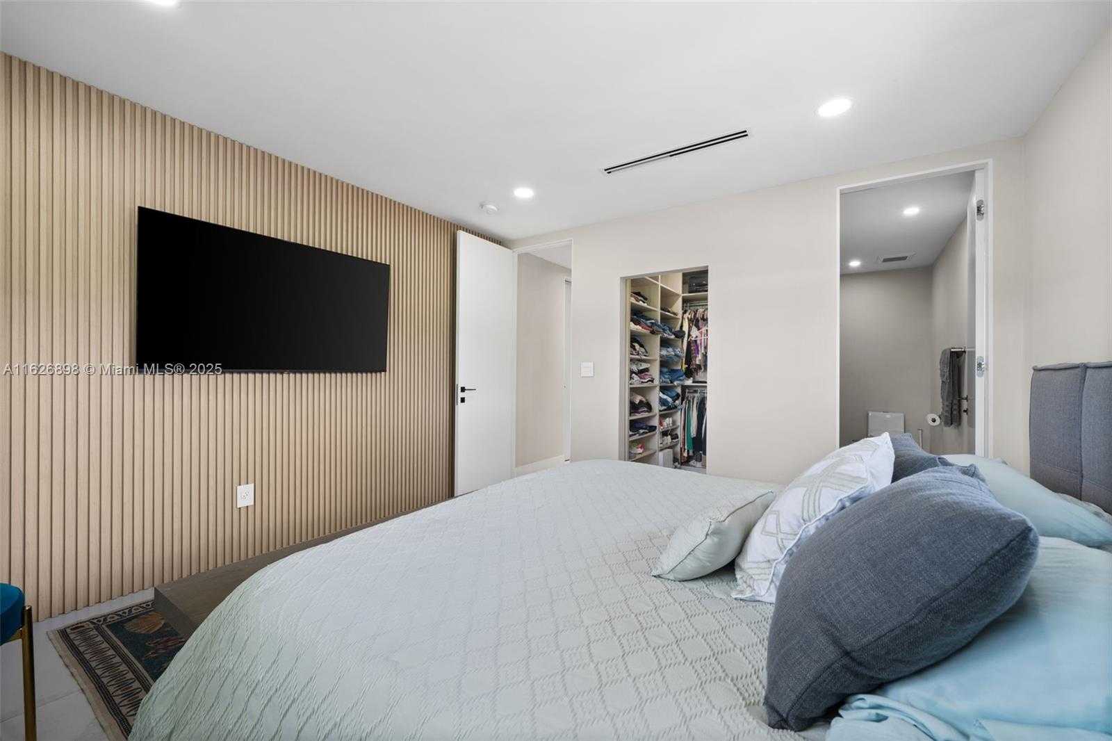 Small Image of 7000 SOUTH WEST 125TH ST, Pinecrest Number 27