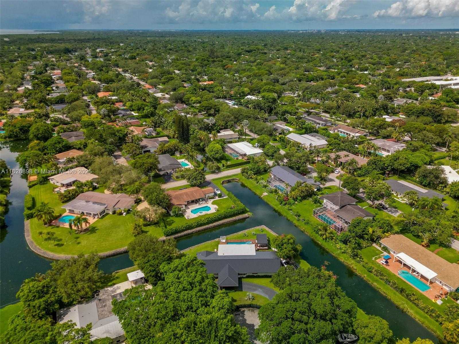 Small Image of 7000 SOUTH WEST 125TH ST, Pinecrest Number 3