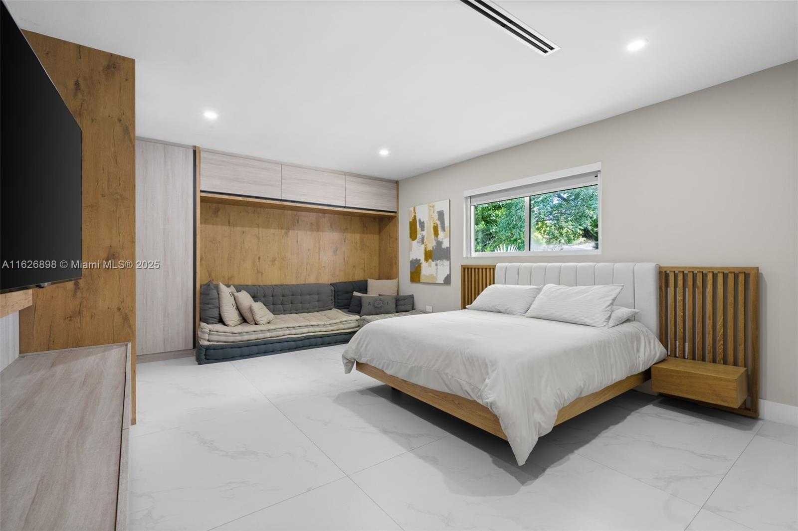 Small Image of 7000 SOUTH WEST 125TH ST, Pinecrest Number 30