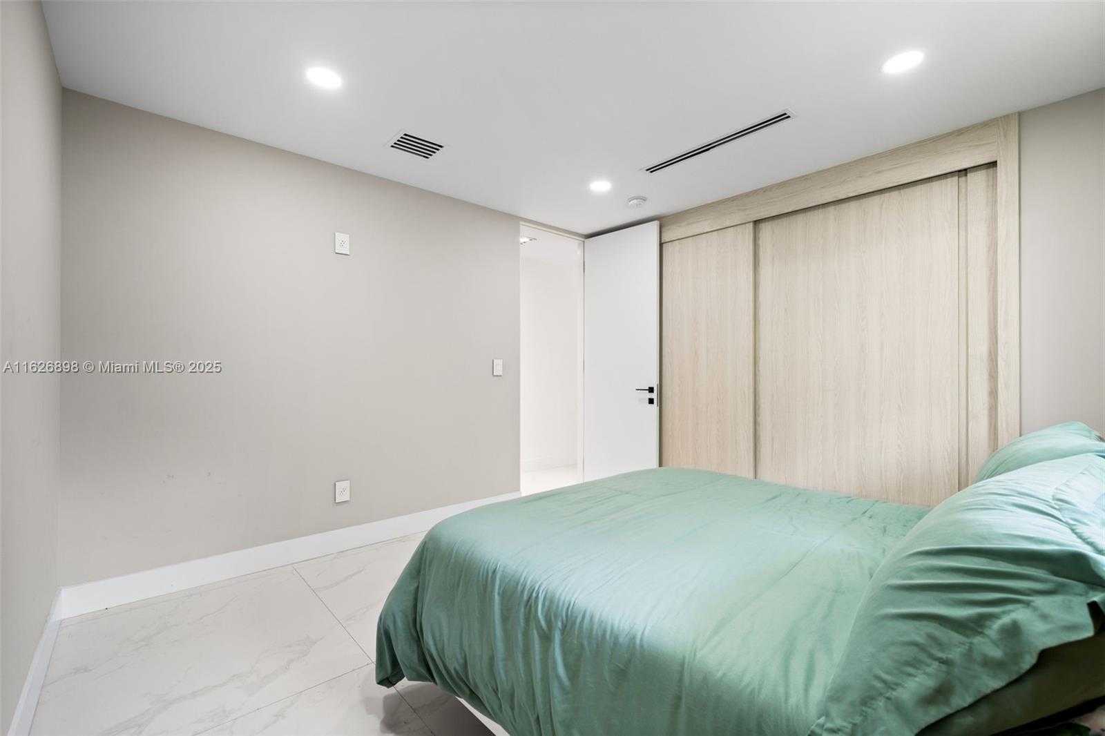 Small Image of 7000 SOUTH WEST 125TH ST, Pinecrest Number 34