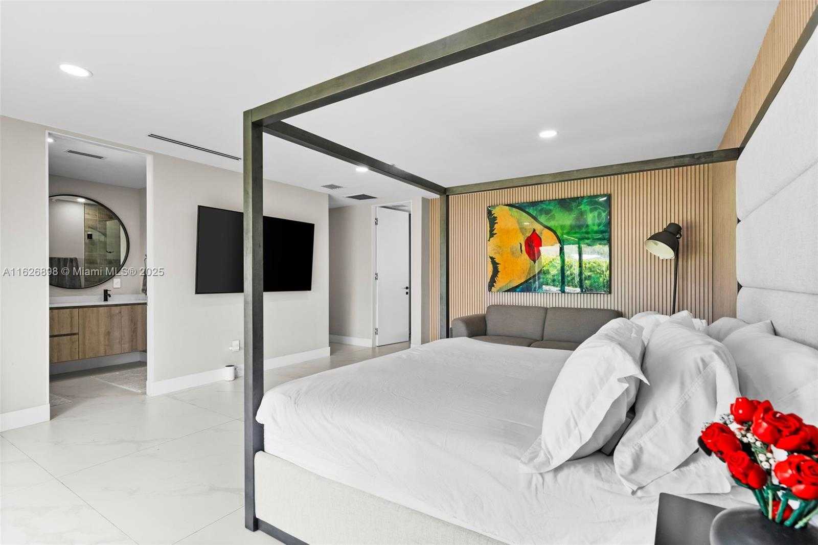 Small Image of 7000 SOUTH WEST 125TH ST, Pinecrest Number 38