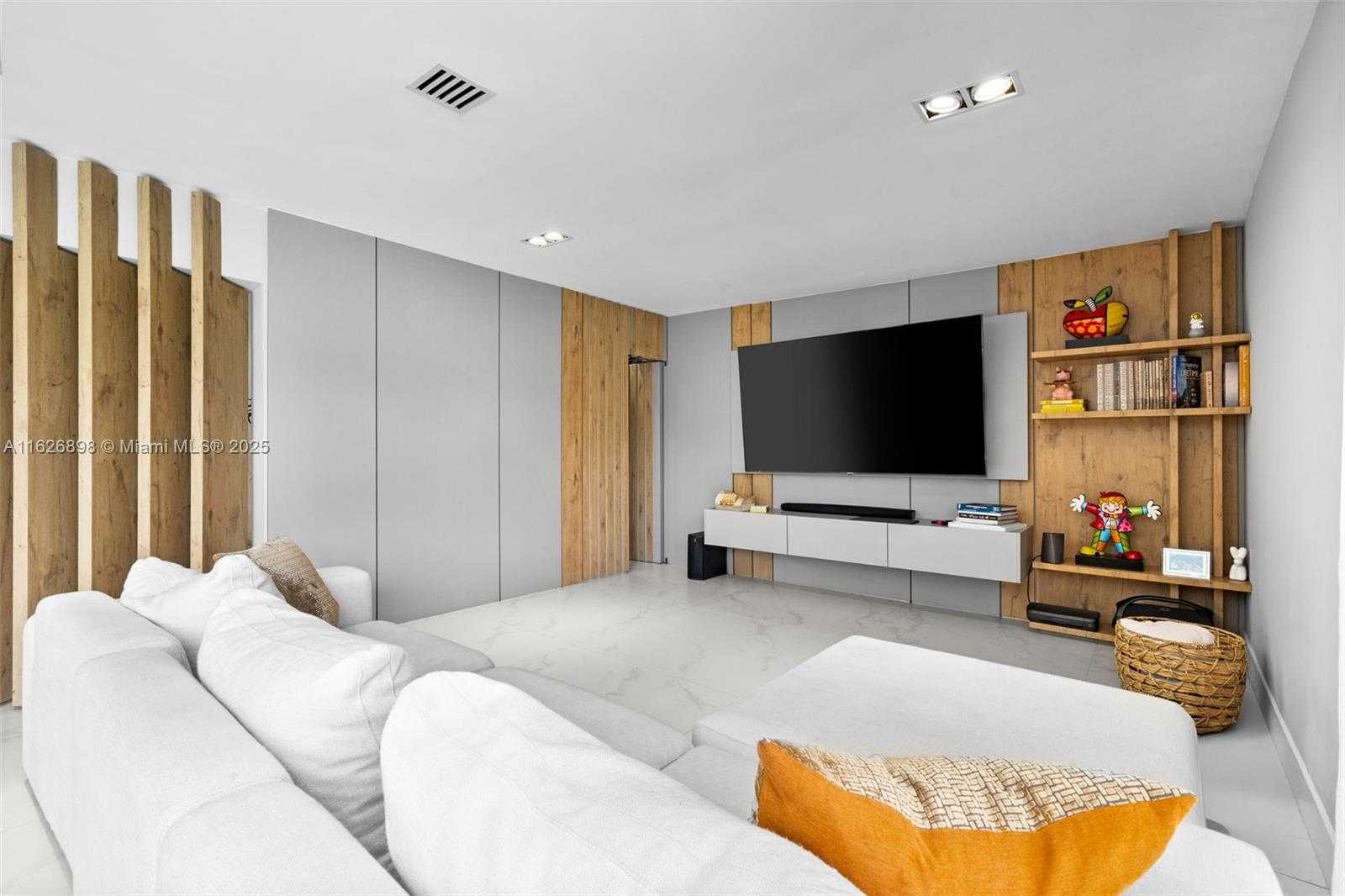 Small Image of 7000 SOUTH WEST 125TH ST, Pinecrest Number 55