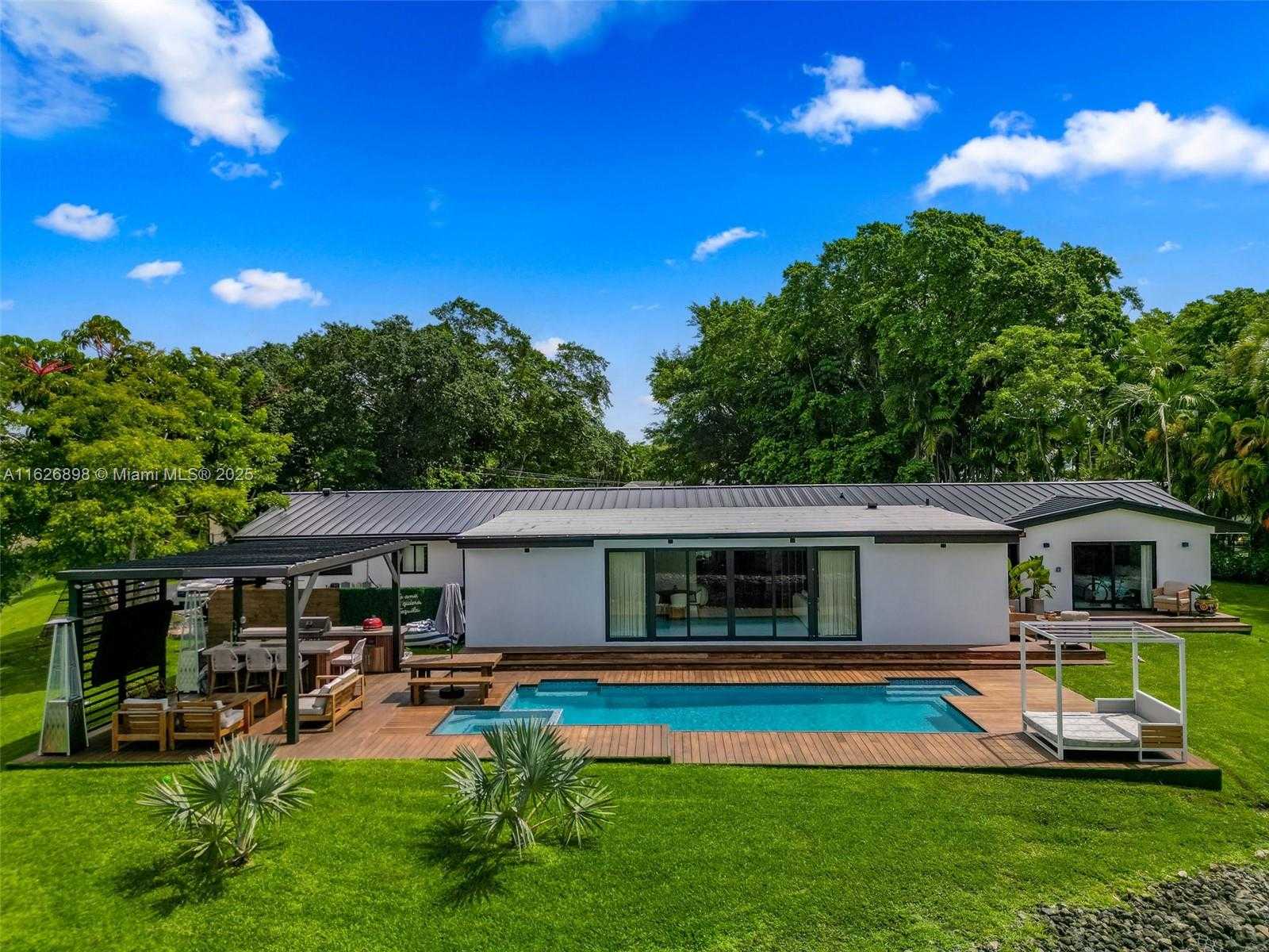 Small Image of 7000 SOUTH WEST 125TH ST, Pinecrest Number 6