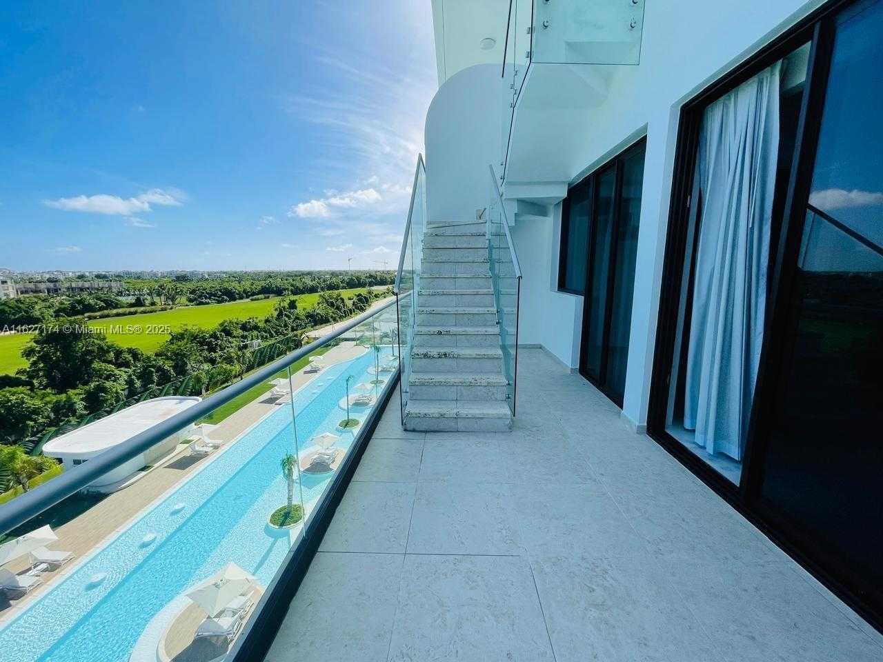 Small Image of PUNTA CANA 23000 #PH-510 , DOMINICAN REPUBLIC, Out of City Number 2