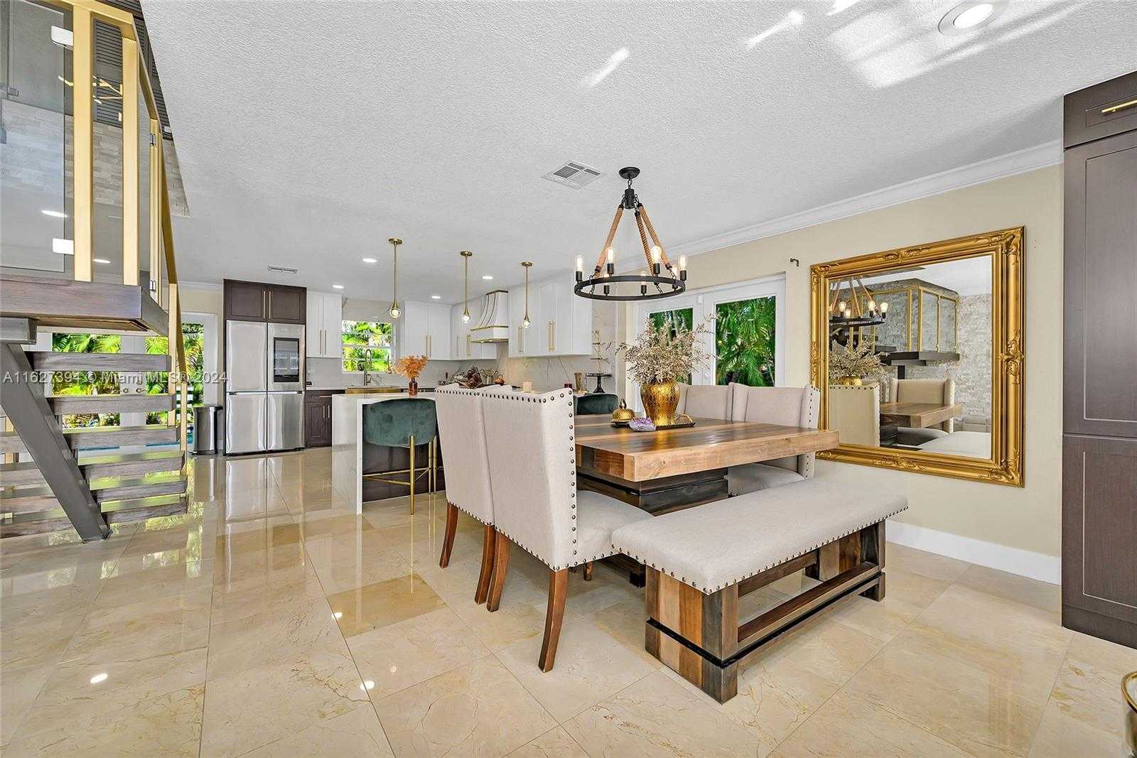 Small Image of 7949 NORTH WEST 188TH TER, Hialeah Number 10