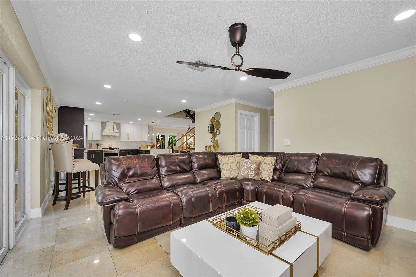 Small Image of 7949 NORTH WEST 188TH TER, Hialeah Number 19