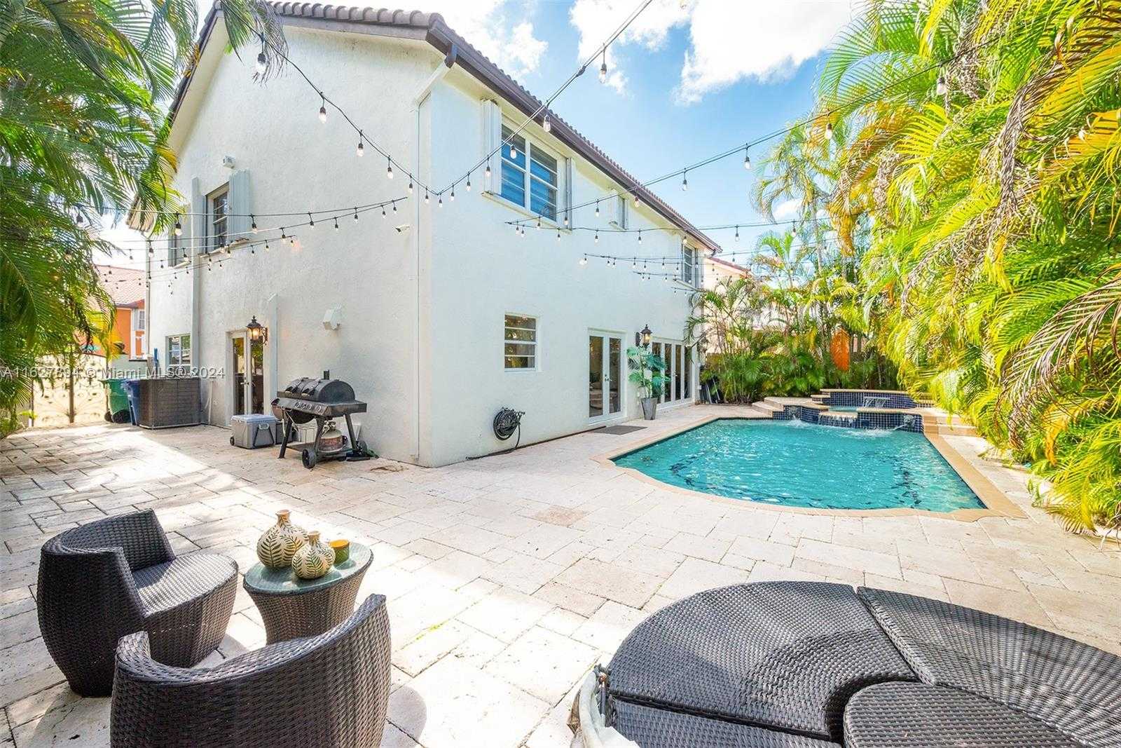 Small Image of 7949 NORTH WEST 188TH TER, Hialeah Number 41