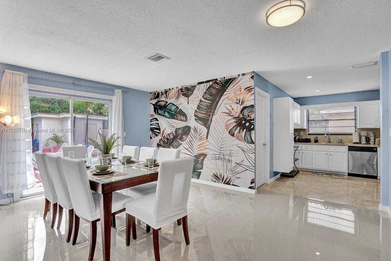 Small Image of 208 SOUTH WEST 2ND AVE, Hallandale Beach Number 19