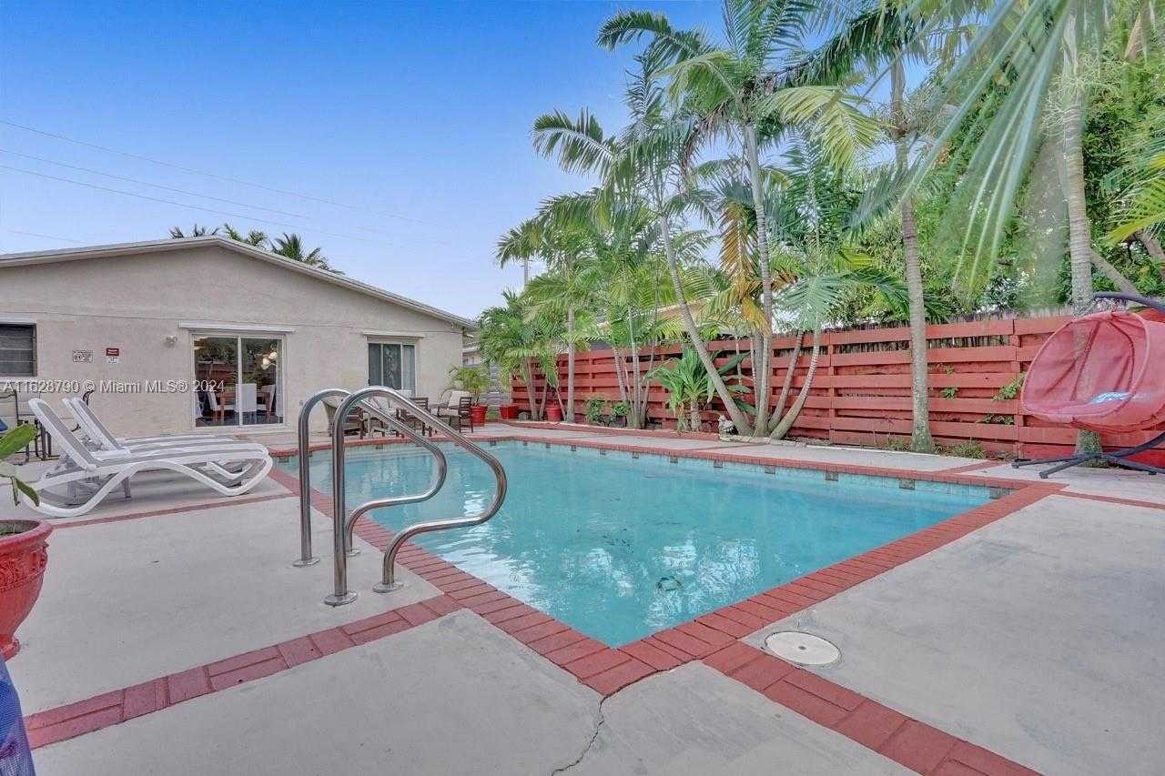 Small Image of 208 SOUTH WEST 2ND AVE, Hallandale Beach Number 27