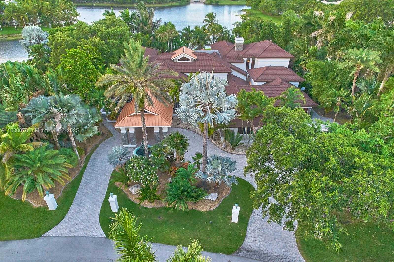 Small Image of 2941 PADDOCK LN, Weston Number 3
