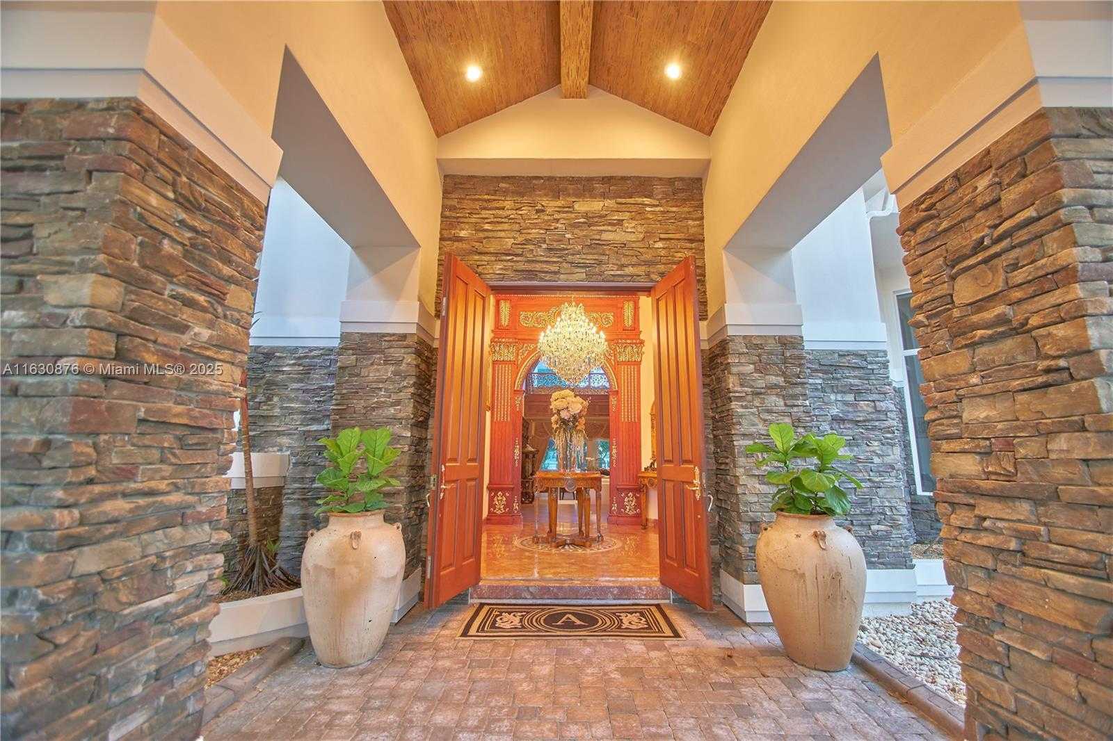 Small Image of 2941 PADDOCK LN, Weston Number 5