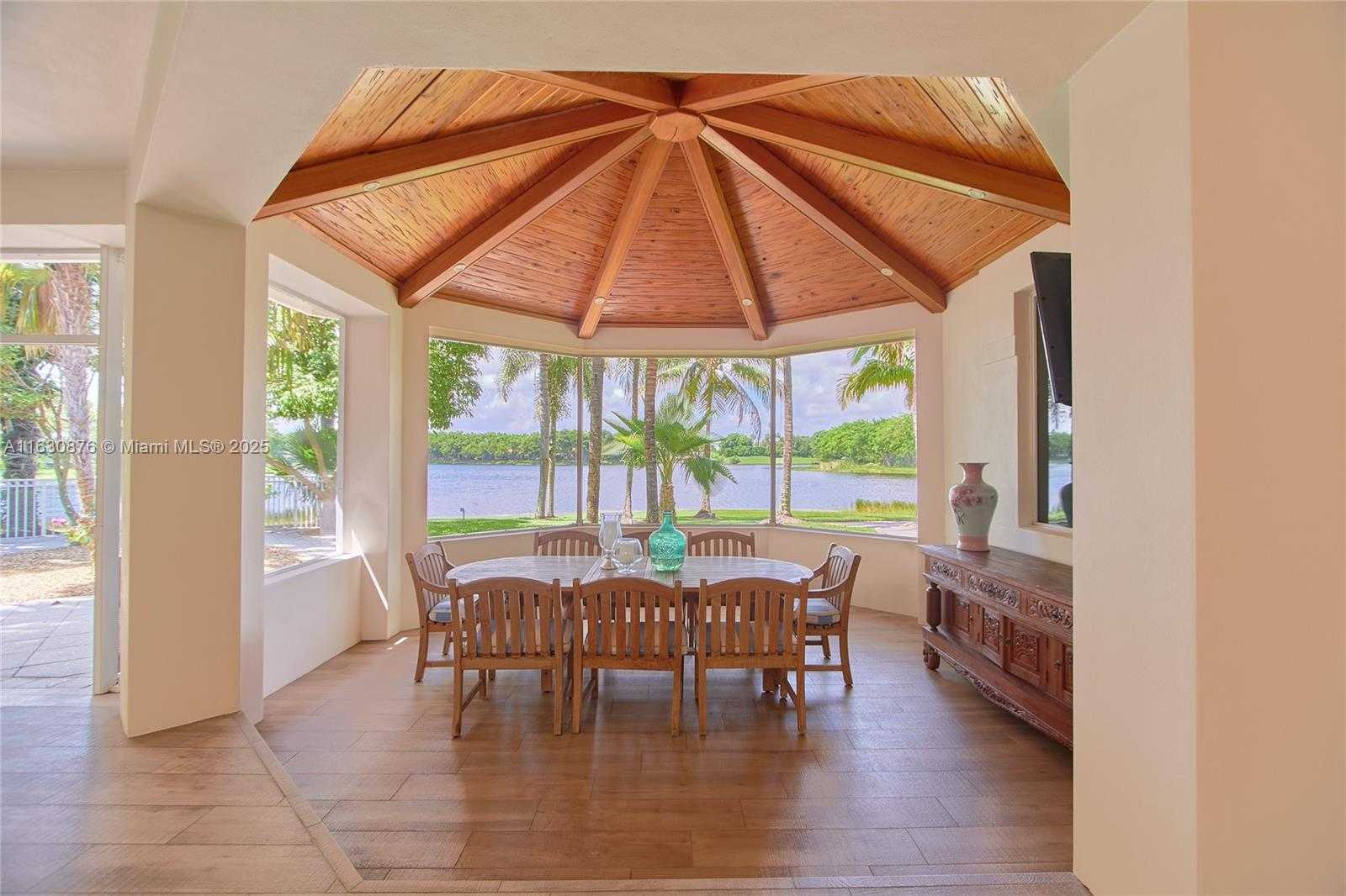 Small Image of 2941 PADDOCK LN, Weston Number 51