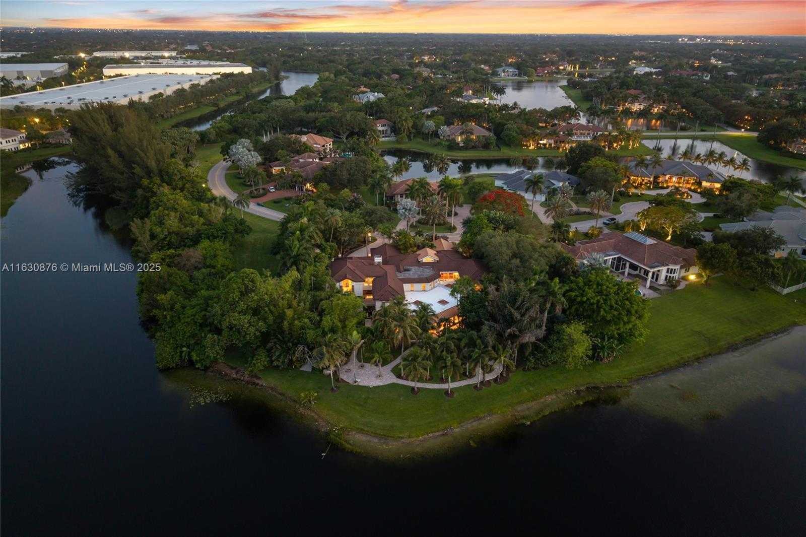 Small Image of 2941 PADDOCK LN, Weston Number 69
