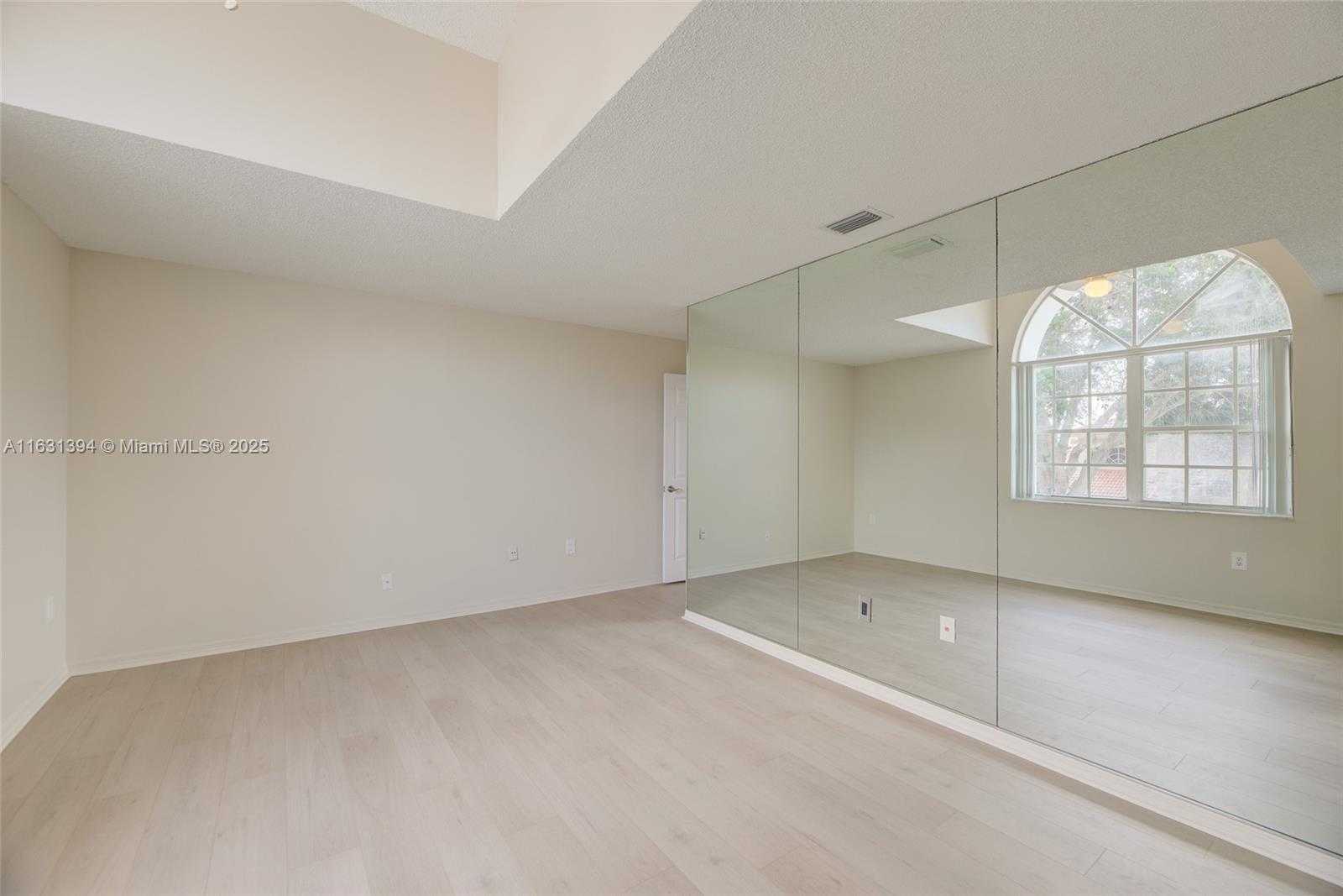 Small Image of 13377 NORTH WEST 7TH ST, Plantation Number 24