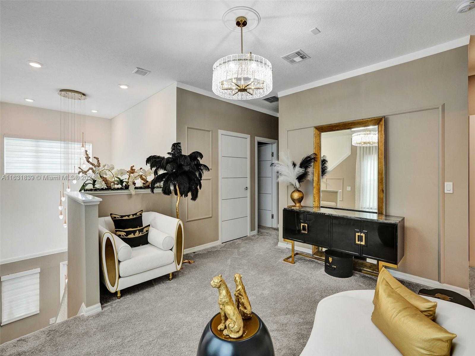 Small Image of 4414 FICUS ST, Hollywood Number 10