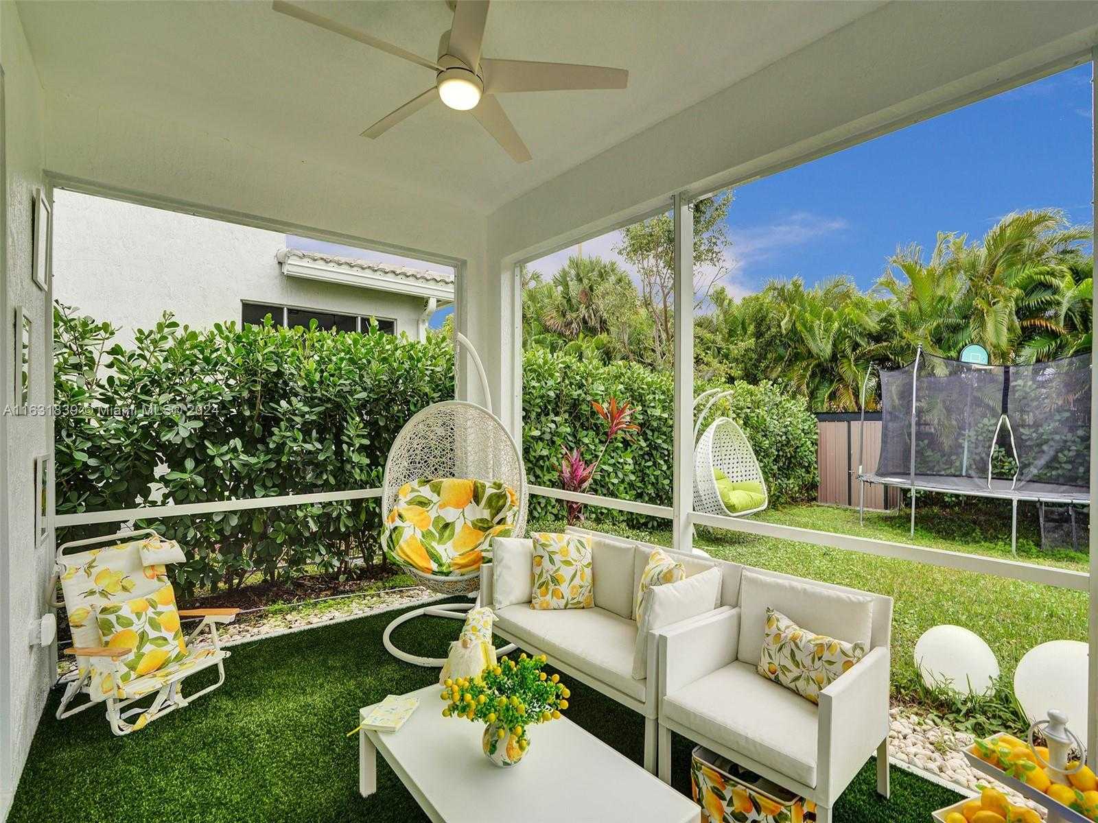 Small Image of 4414 FICUS ST, Hollywood Number 35