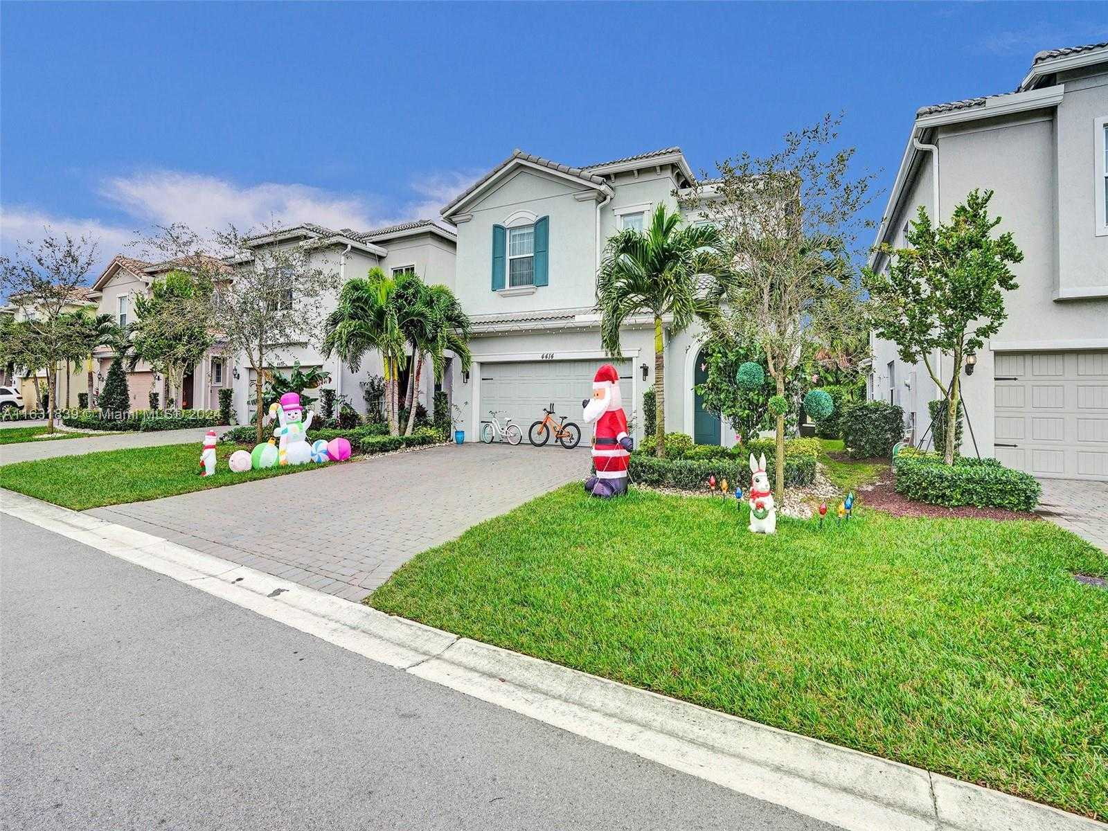 Small Image of 4414 FICUS ST, Hollywood Number 41