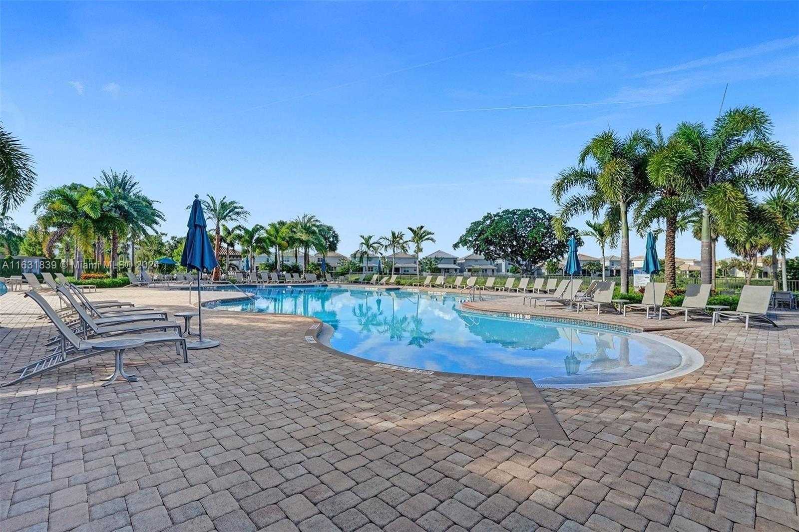 Small Image of 4414 FICUS ST, Hollywood Number 45