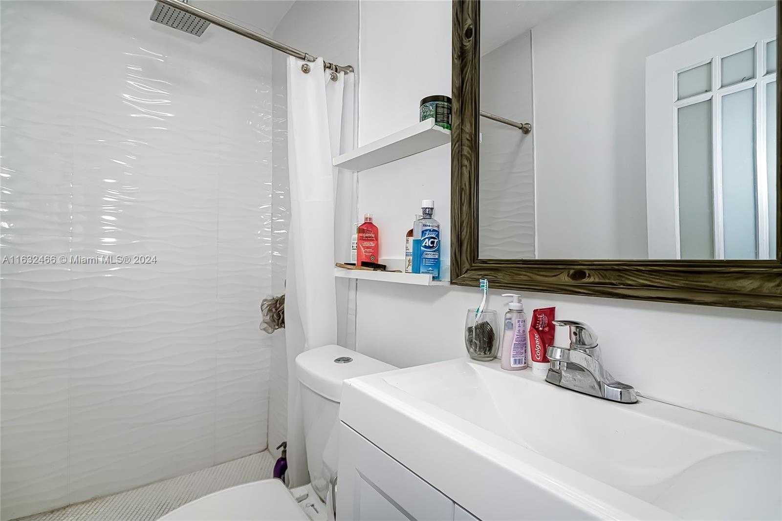 Small Image of 216 SOUTH WEST 6TH ST, Hallandale Beach Number 26