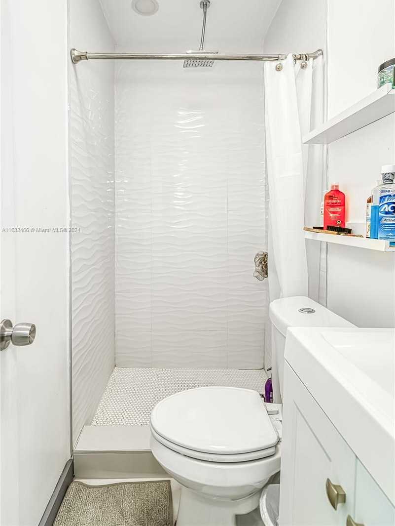 Small Image of 216 SOUTH WEST 6TH ST, Hallandale Beach Number 28