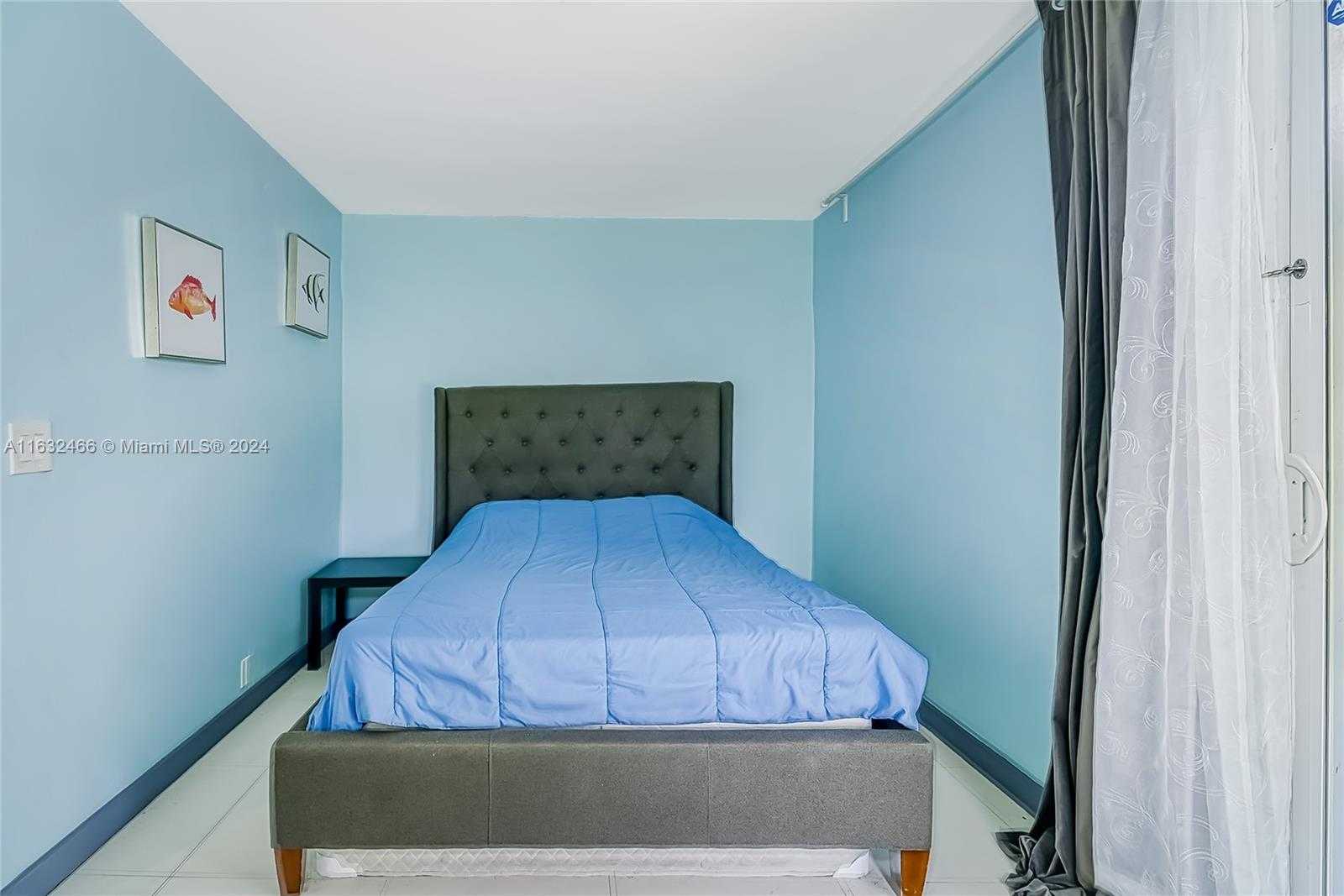 Small Image of 216 SOUTH WEST 6TH ST, Hallandale Beach Number 30