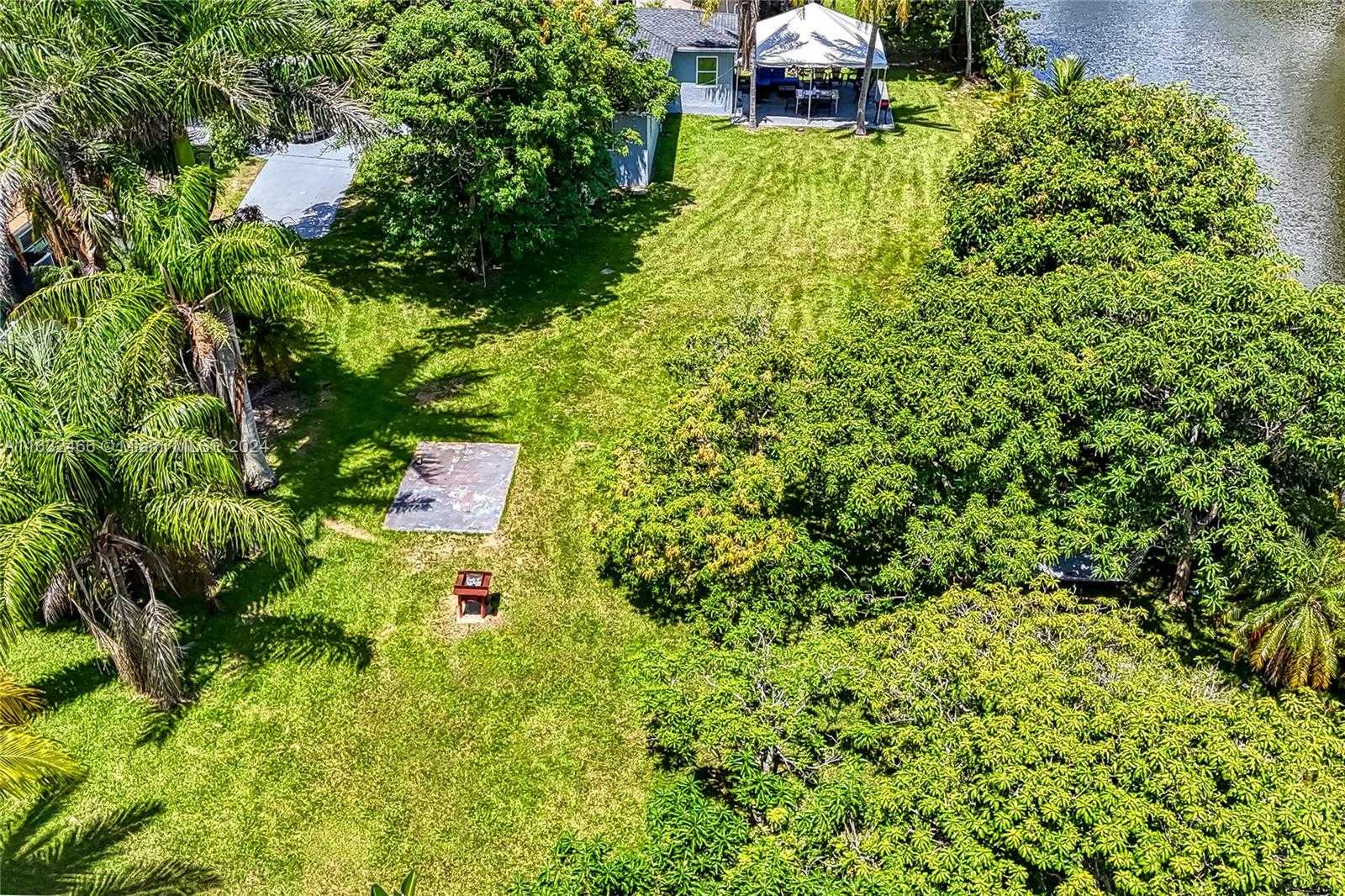 Small Image of 216 SOUTH WEST 6TH ST, Hallandale Beach Number 67