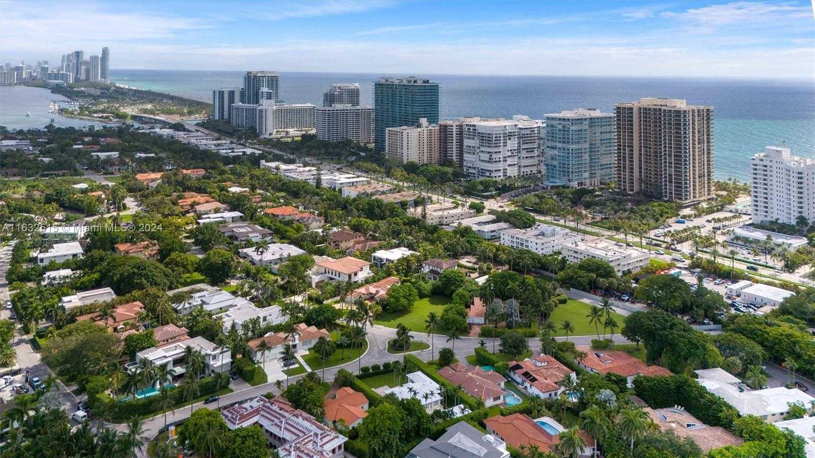 Small Image of 96 BAL CROSS DR, Bal Harbour Number 19