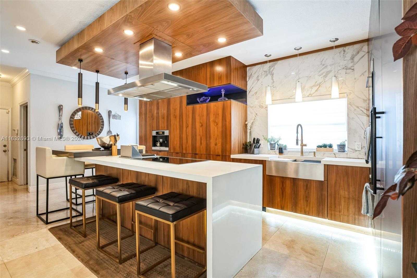 Small Image of 6478 NORTH WEST 113TH PL, Doral Number 11