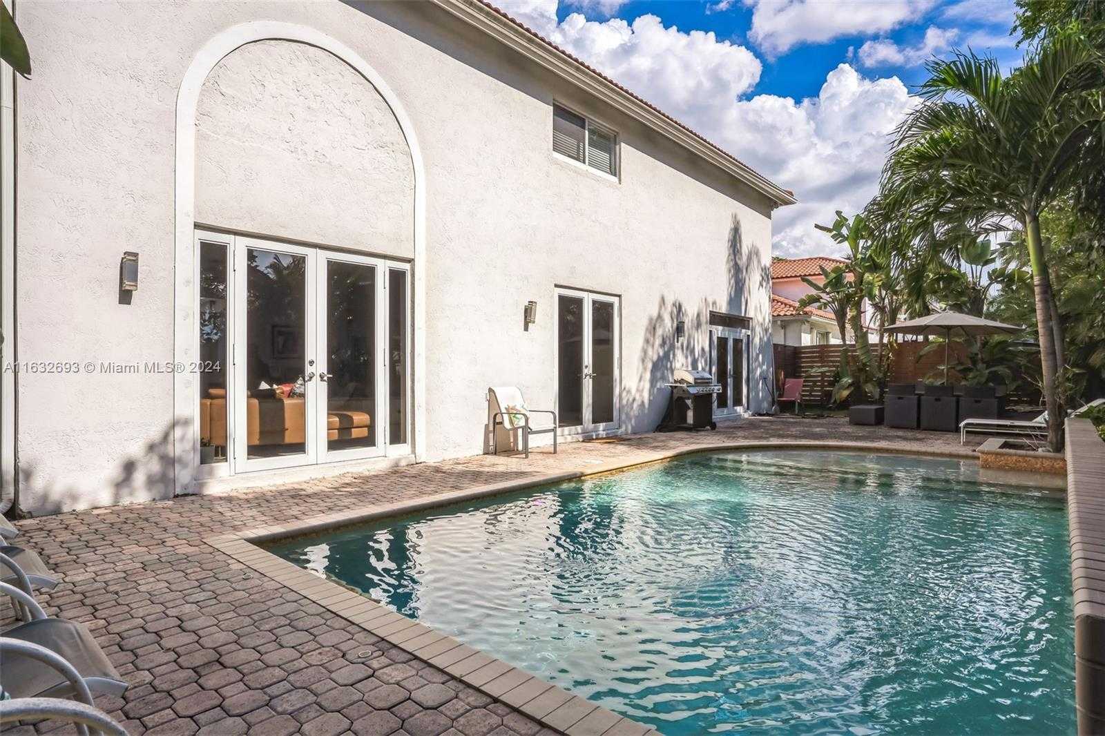 Small Image of 6478 NORTH WEST 113TH PL, Doral Number 21
