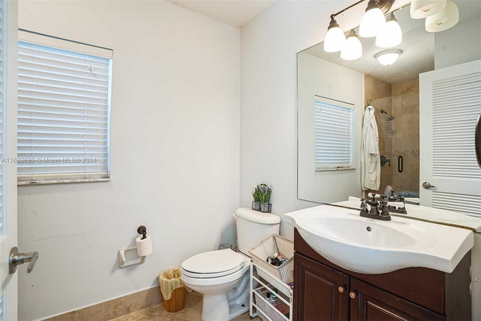 Small Image of 6478 NORTH WEST 113TH PL, Doral Number 28