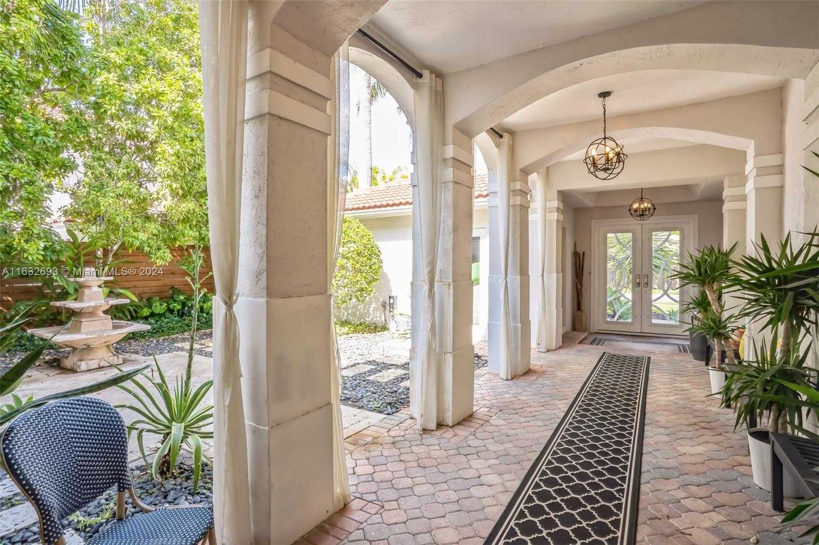 Small Image of 6478 NORTH WEST 113TH PL, Doral Number 3