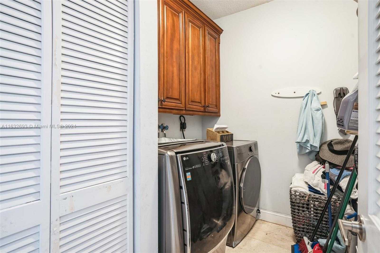 Small Image of 6478 NORTH WEST 113TH PL, Doral Number 37