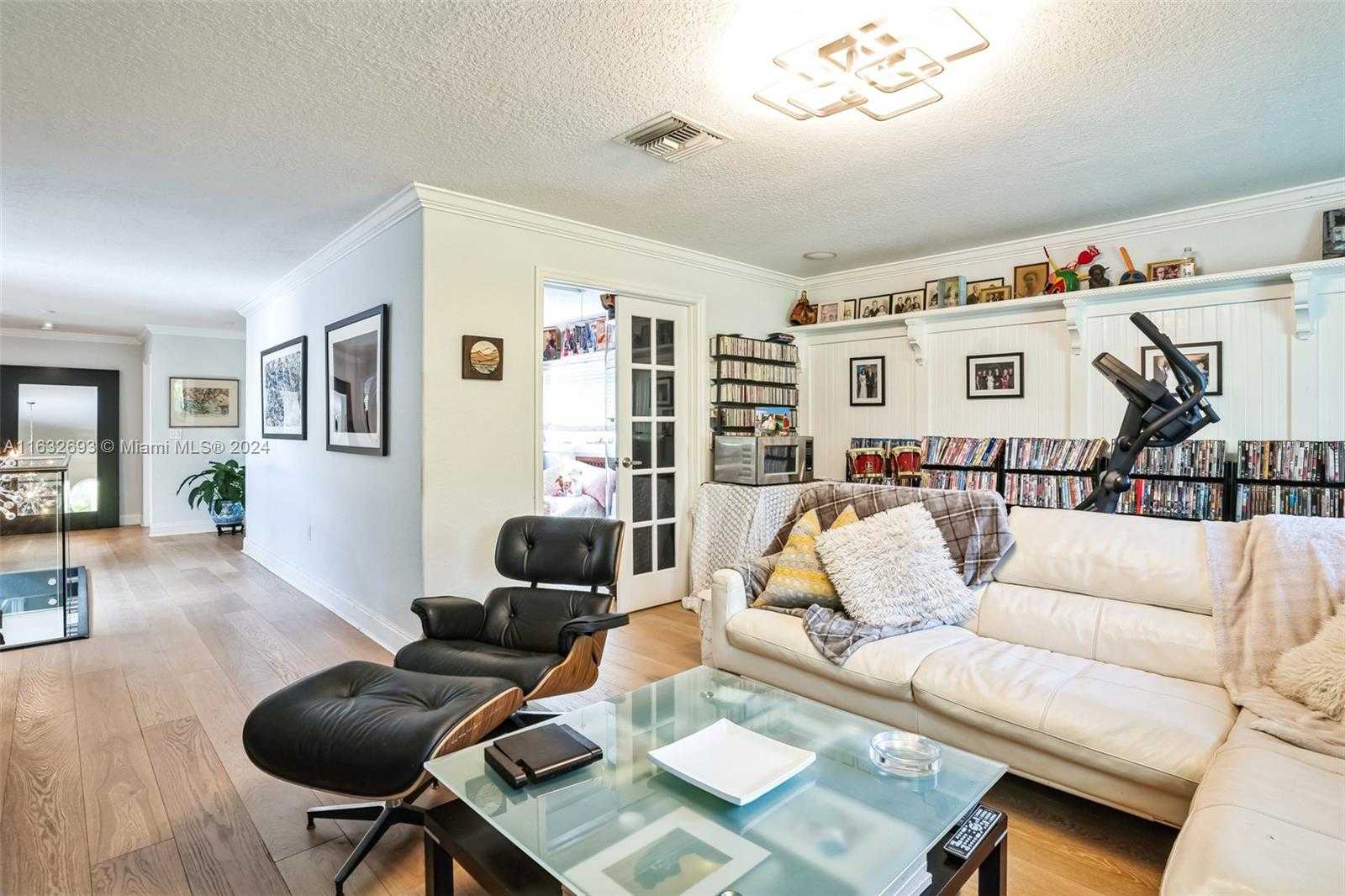 Small Image of 6478 NORTH WEST 113TH PL, Doral Number 42