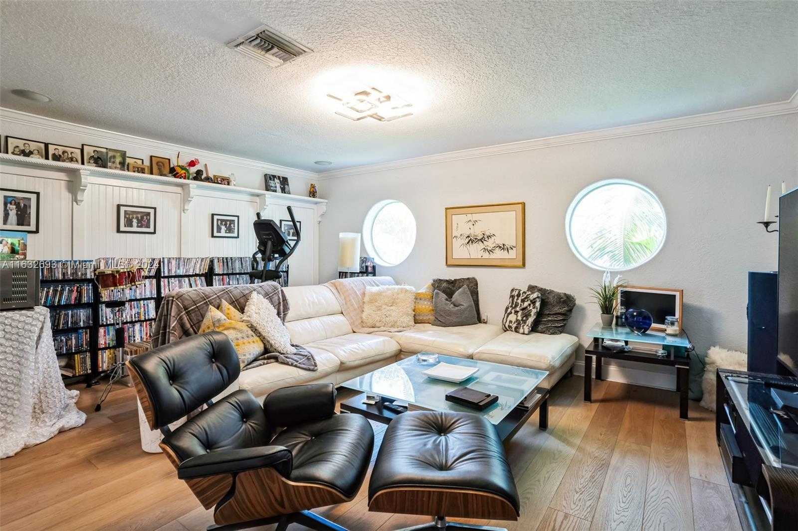 Small Image of 6478 NORTH WEST 113TH PL, Doral Number 43
