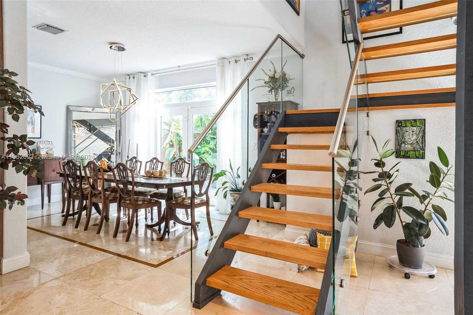 Small Image of 6478 NORTH WEST 113TH PL, Doral Number 8